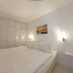 Apartment 471